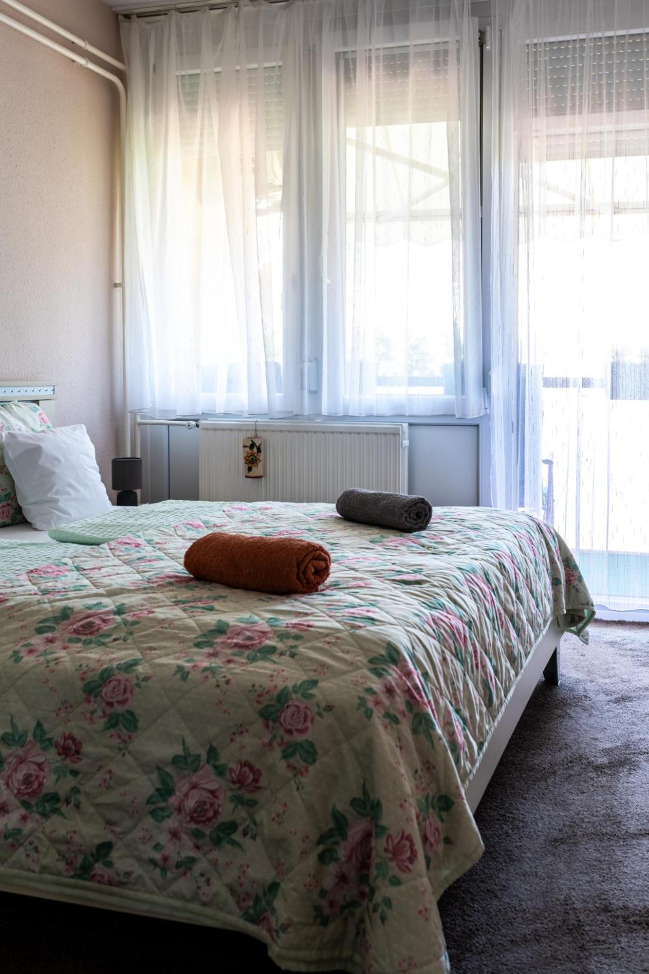 Flower Apartment Хевіз Екстер'єр фото